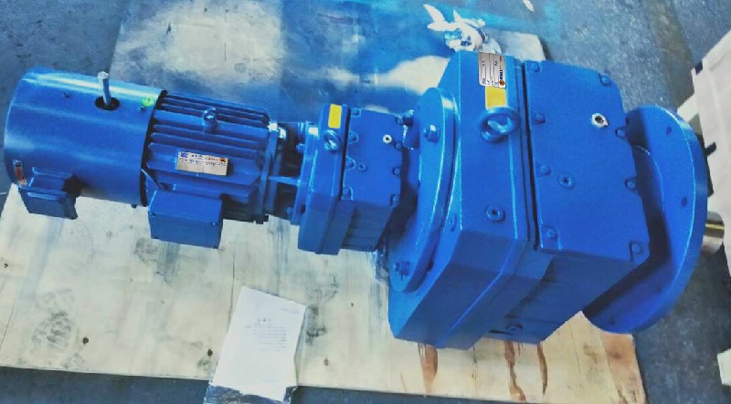 RF107R77系列減速機(jī)型號.jpg